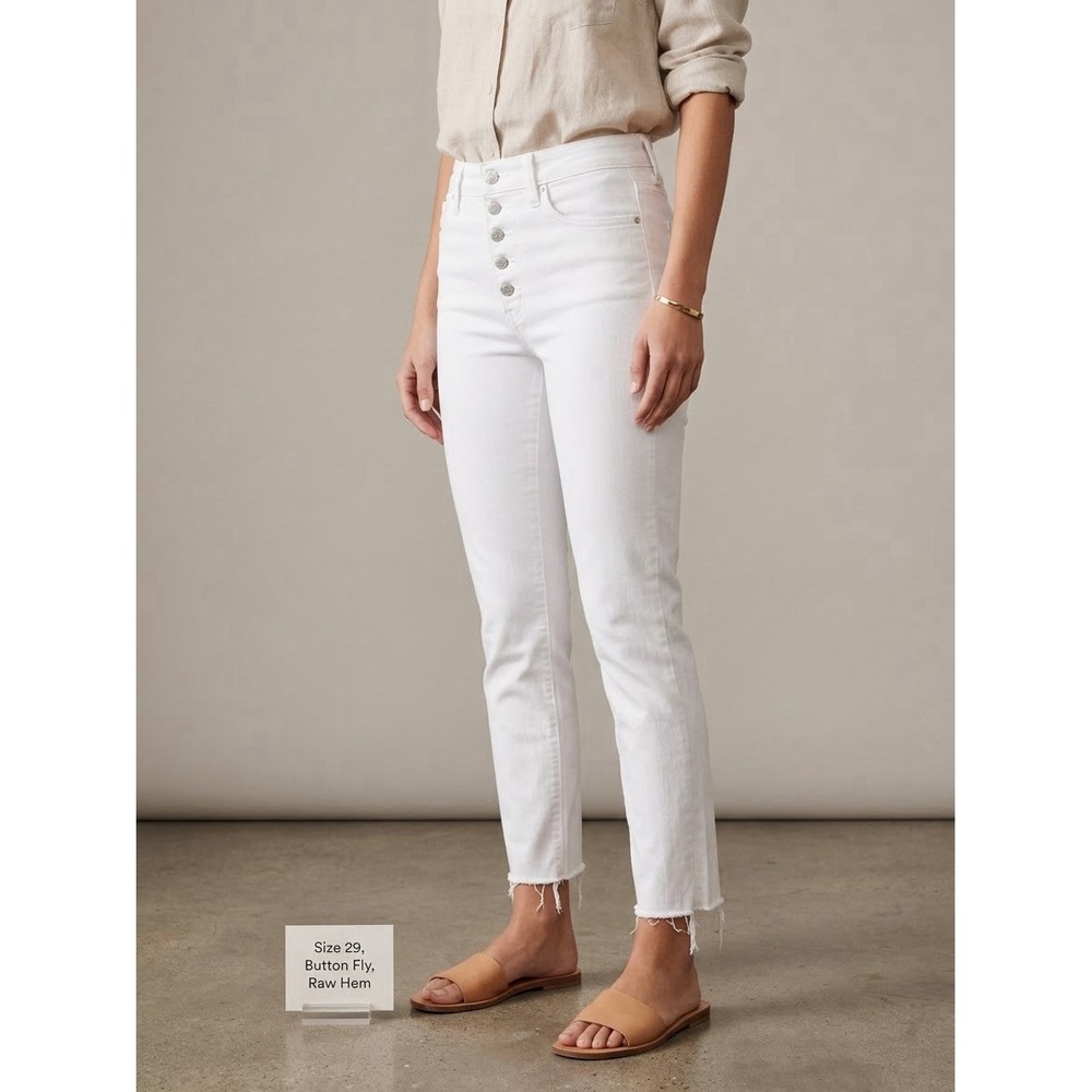 Vervet White High Rise Flare Button Fly Raw Hem Cropped Flare Jeans Size 29 NWT